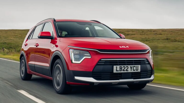 Kia Niro Review 2025, Price & Specs